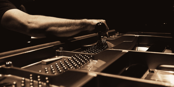 stimovanje klavira alatom